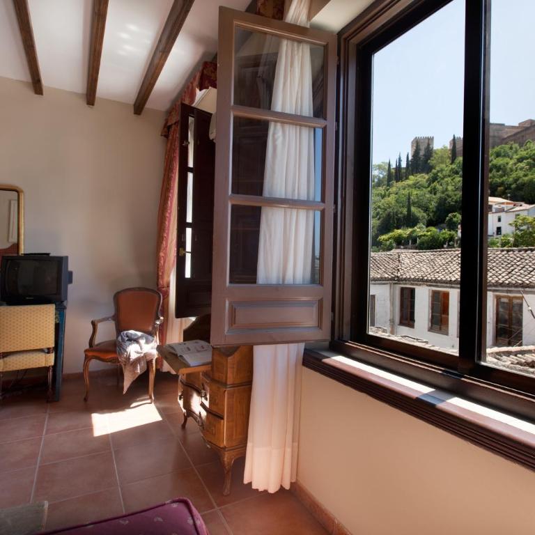 Palacio de Santa Inés - Double or Twin Room with Alhambra Views - 14