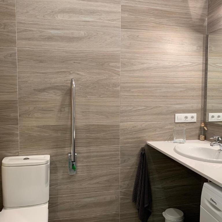 PINTOR MASSANET - Casa de piedra adaptada en LEscala - Casa con 1 dormitorio - 7