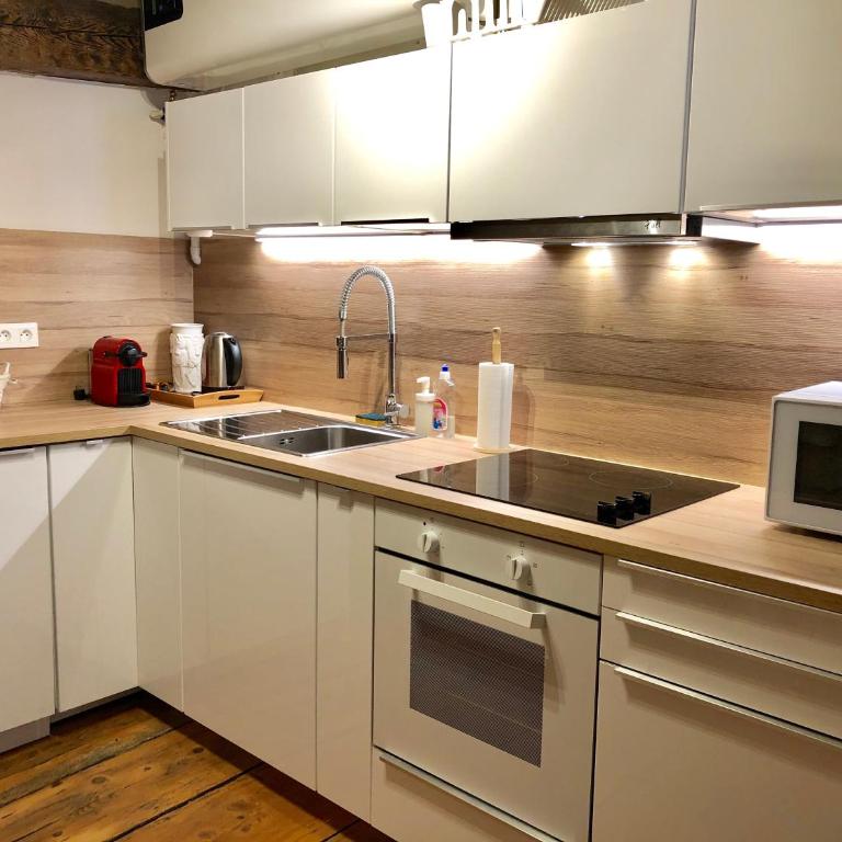 Carpe Diem Home - Two-Bedroom Apartment La Petite France - Third Floor - 4