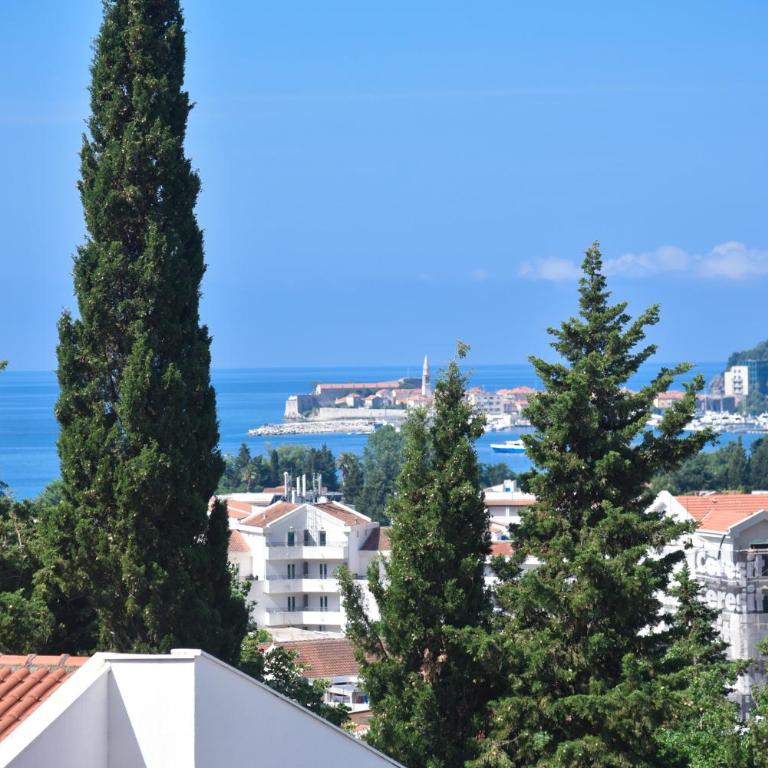 Apartments Mara - Dvokrevetna Soba sa Bračnim Krevetom i Terasom - 1