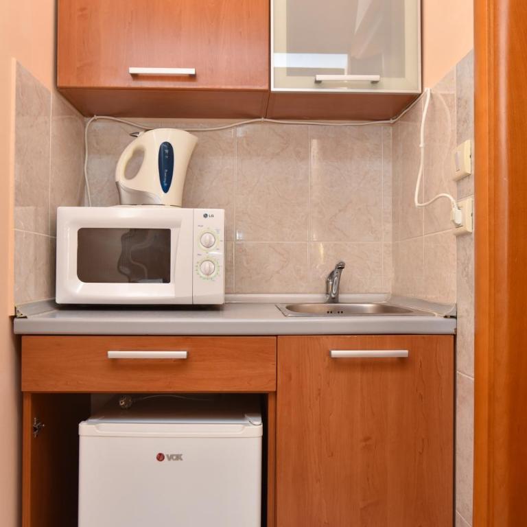 Apartments Mara - Studio - 19