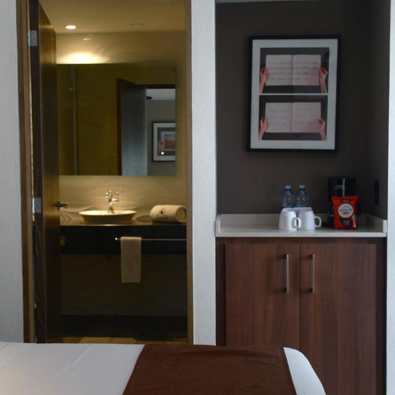 Hotel Ronda Minerva - Habitación Estándar - Cama extragrande - 2