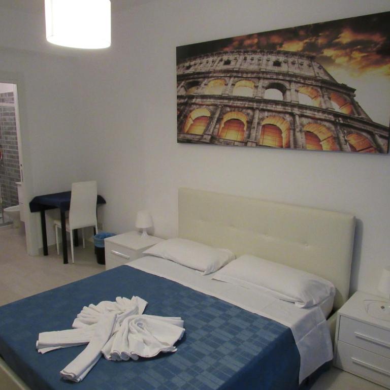 PIANETA ROMA 39 - Ampia Camera Matrimoniale - 11