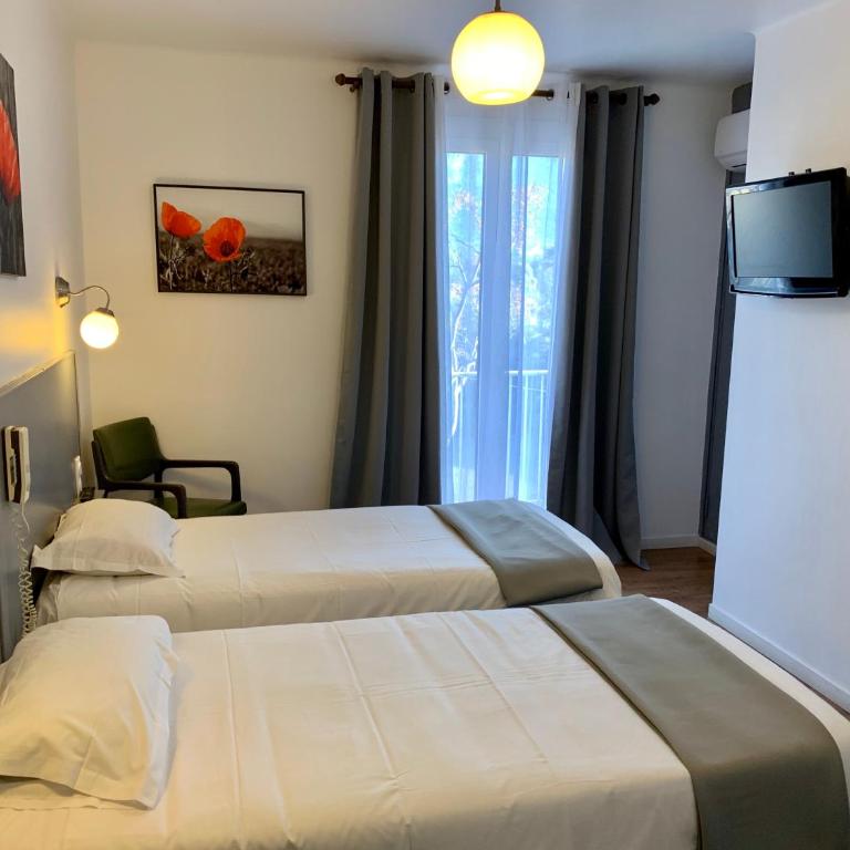 Hôtel les Arbousiers - Chambre Lits Jumeaux Confort - 9