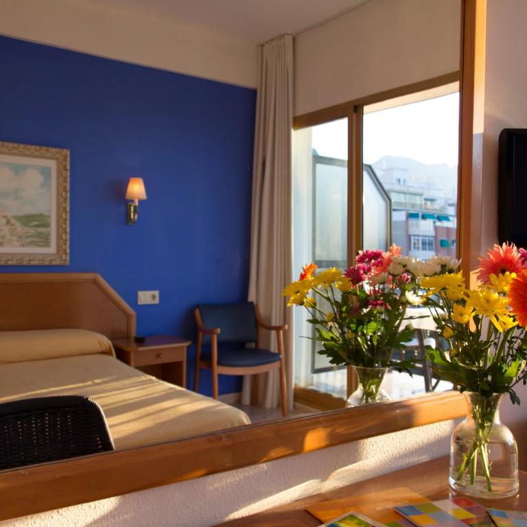 Hotel Colón - Double or Twin Room with Sea View - 16