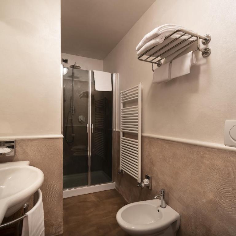 Solo Experience Hotel - Camera Deluxe Matrimoniale/Doppia con Letti Singoli con Vista Città - 11