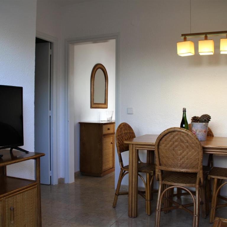 Apartaments Margarita Sabina Pinell - Apartamento - 8