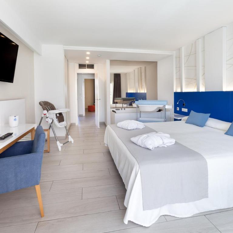 Playaolid Suites & Apartments - Suite Familiar (3 adultos + 1 niño) - 6
