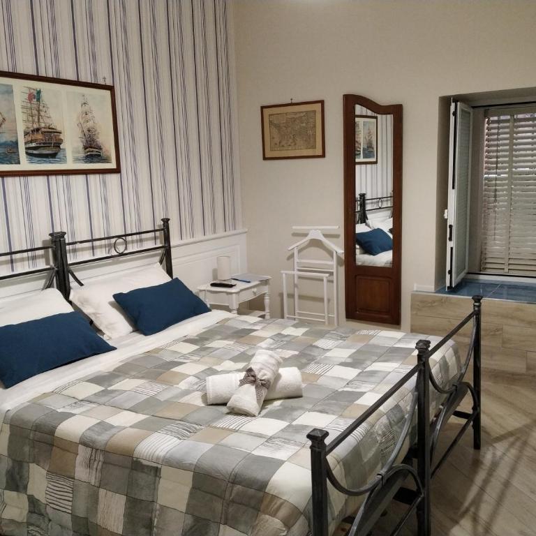 il Timone B&B - Camera Matrimoniale/Doppia con Letti Singoli con Bagno Privato - 1