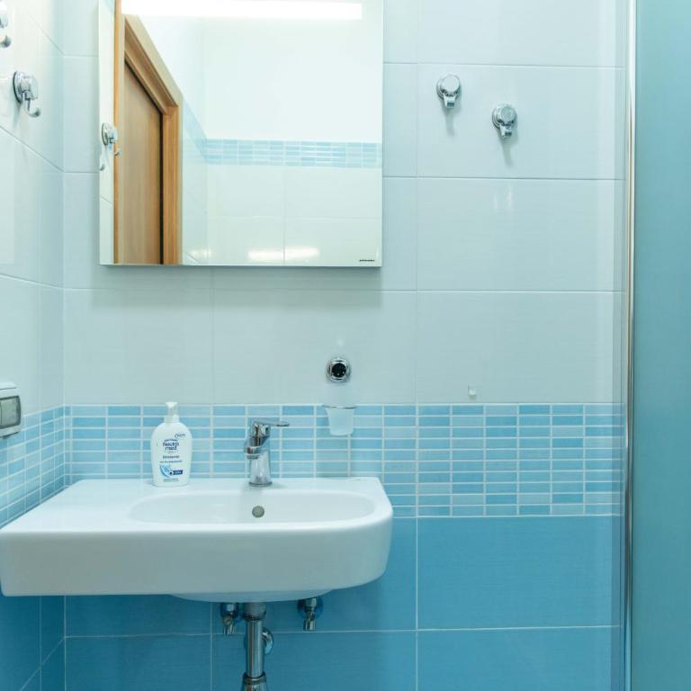 B&B OTIUM - Camera Doppia con Letti Singoli con Bagno Privato Esterno - 20