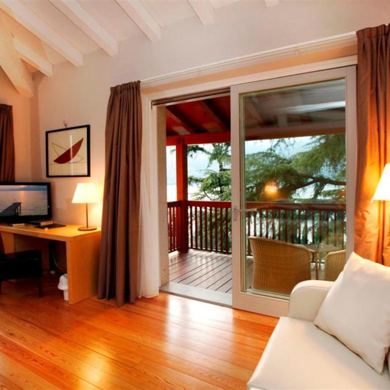 Bellevue San Lorenzo (Adults Only) - Junior Suite con Balcone/Terrazza e Vista Lago - 4