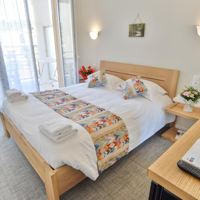 Hotel Sables D'or - Chambre Double Classique avec Terrasse - 1