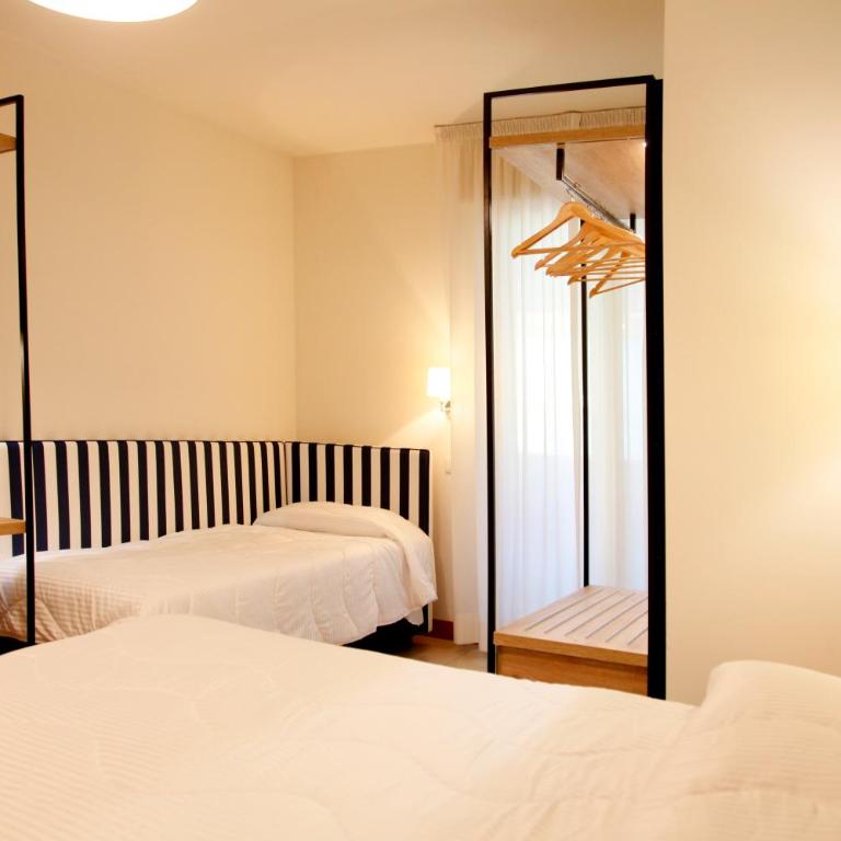 Hotel Majorca sul Mare in centro a Riccione con Area Fitness - Superior Triple Room - 9