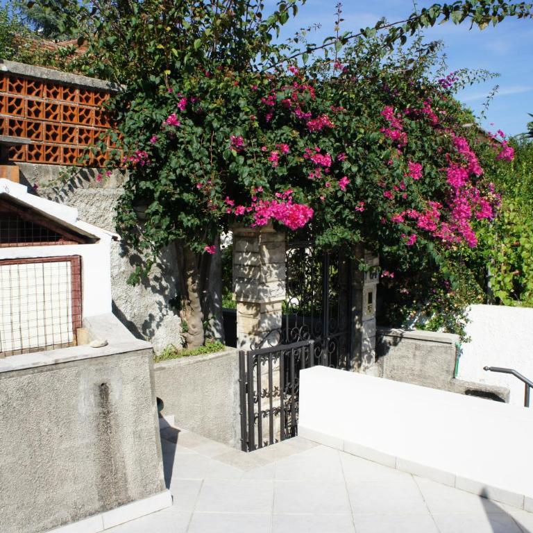 Apartmani Milosevic - Apartment with Sea View - 18