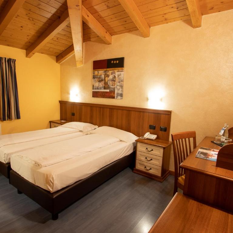 Hotel Bernina - Habitación Doble - 2 camas - 4