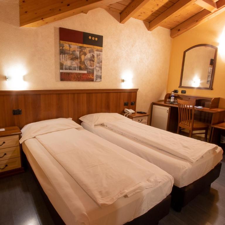 Hotel Bernina - Habitación Doble - 2 camas - 3