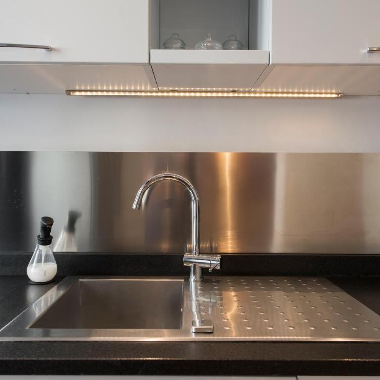 F3 Plein centre plage à 50 m (rue calme) parking possible - Two-Bedroom Apartment - 8