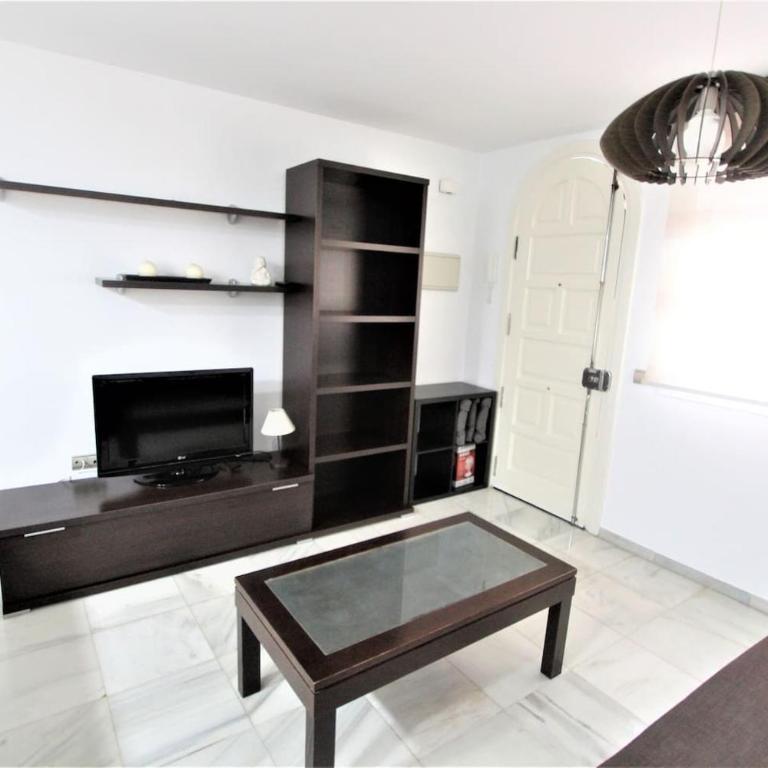 Apartamento Andalucía - A 100 metros de la playa, Camino recto sin cuestas - Piscina - One-Bedroom Apartment - 11