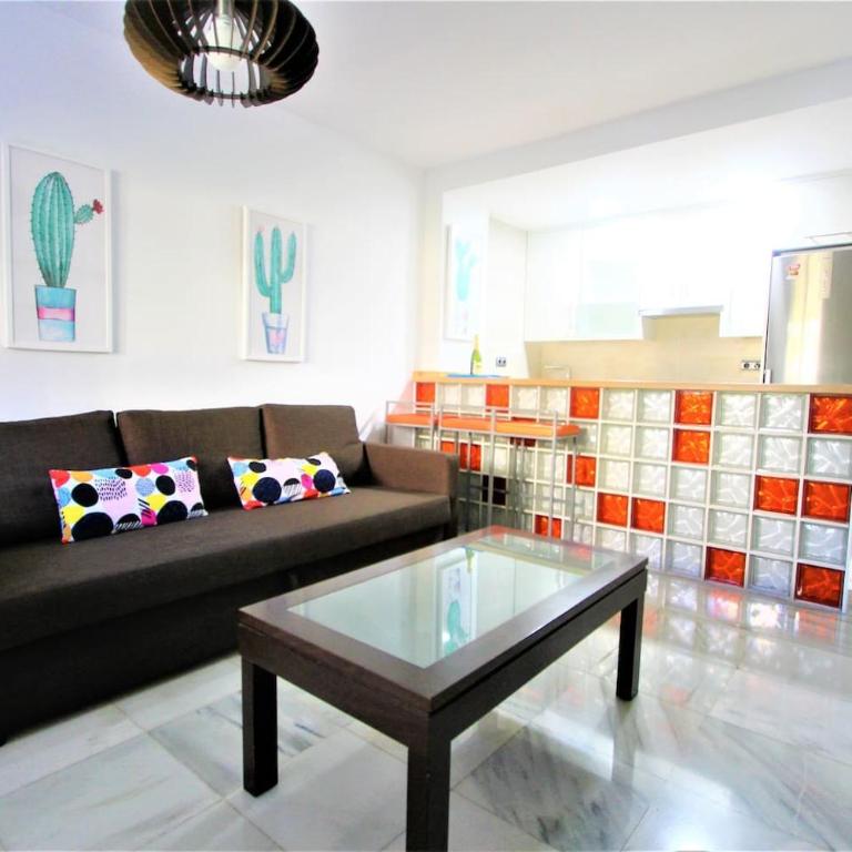 Apartamento Andalucía - A 100 metros de la playa, Camino recto sin cuestas - Piscina - One-Bedroom Apartment - 14