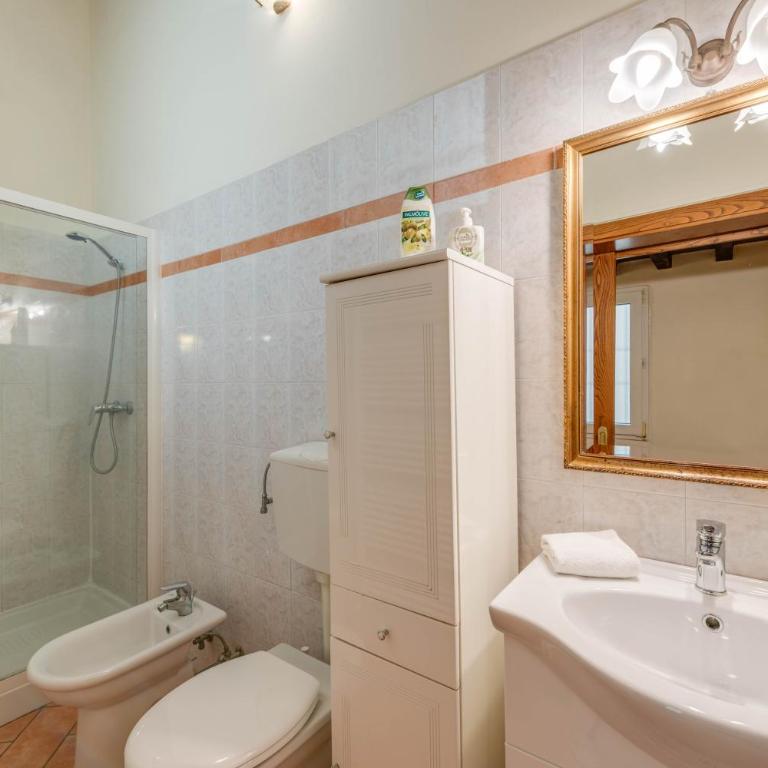 Dante States Apartments - Studio - 24