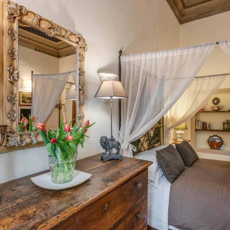 Dante States Apartments - Studio - 13
