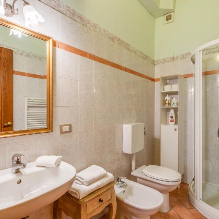 Dante States Apartments - One-Bedroom Apartment - 12