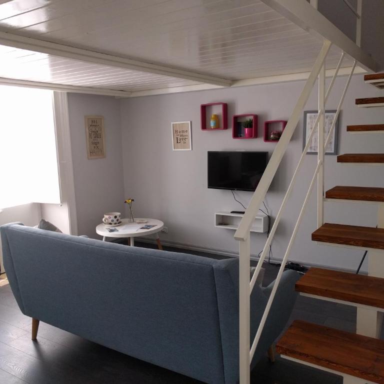 Frida Guest House - Studio with Balcony - 24