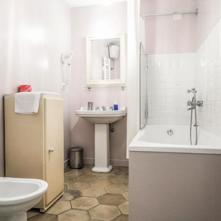 Mecenate Rooms - Camera Deluxe - 4
