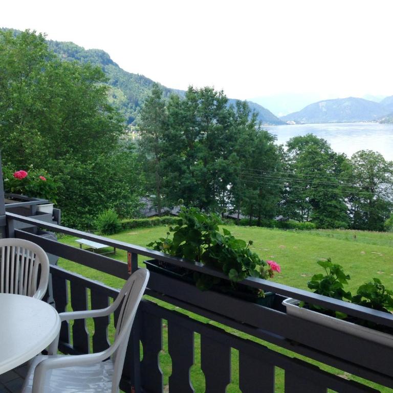 Appartementhaus Karantanien am Ossiacher See - Apartment mit 1 Schlafzimmer, Balkon und Seeblick - 1