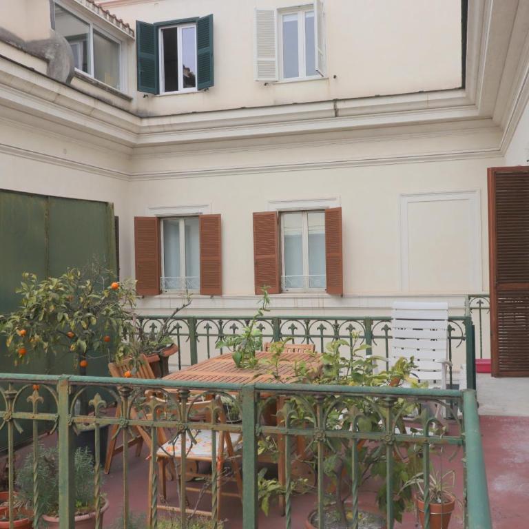 Trevi Suite B&B - Camera Tripla con Bagno Privato - 20