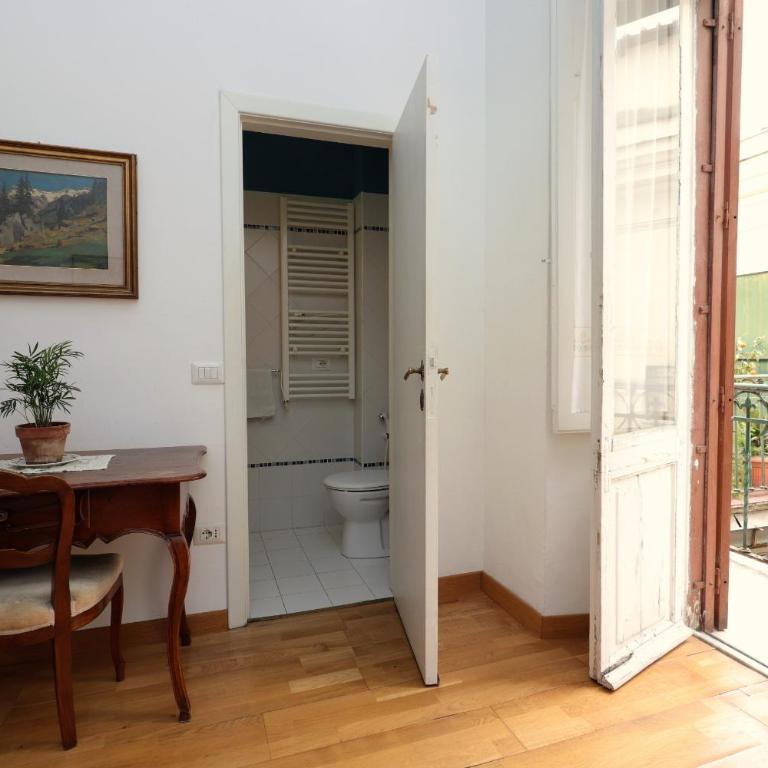 Trevi Suite B&B - Camera Tripla con Bagno Privato - 3