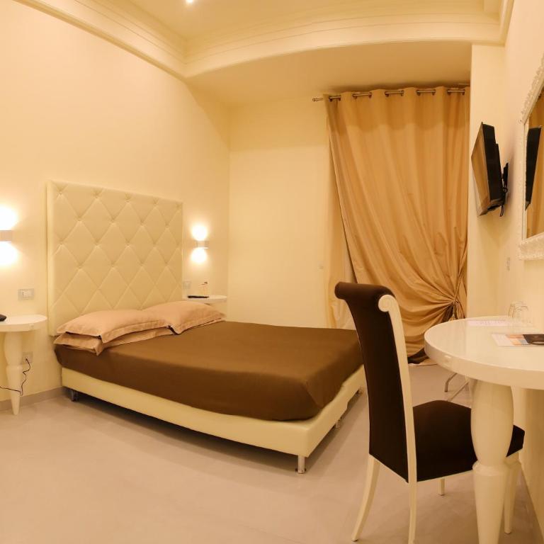 Hotel Columbia Wellness & Spa - Camera Matrimoniale Standard - 11