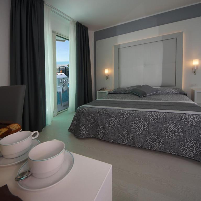 Hotel Europa - Camera Matrimoniale/ Doppia con Letti Singoli con Vista Mare e Pacchetto Spiaggia - 3
