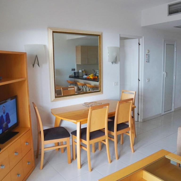 2-bedroom 4-star apartment in Los Christianos - Apartamento de 2 dormitorios con vistas al mar - 17