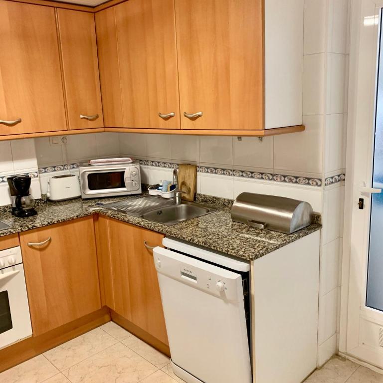 APARTAMENTO - WIFI FREE - PISCINA 250 M PLAYA - Apartamento - 29