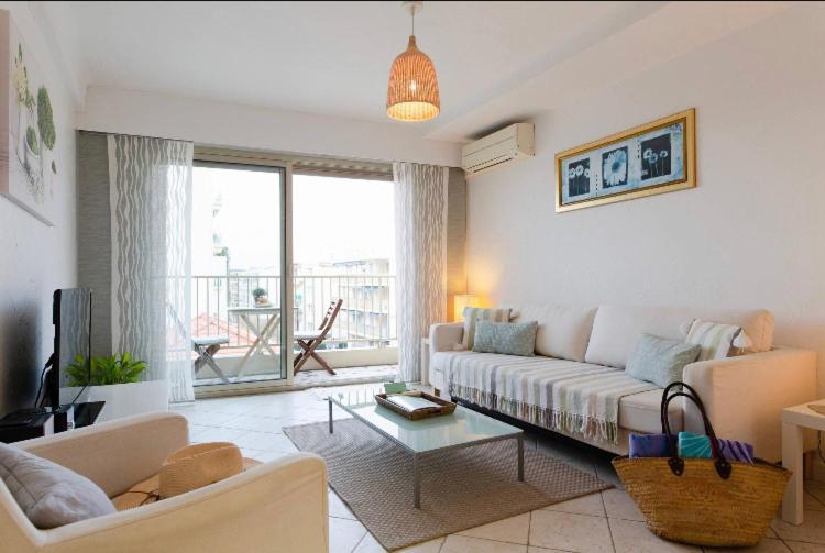 Sunny Cap View Terrace with Sea Views and AirCon - Appartement - Vue sur Mer - 4