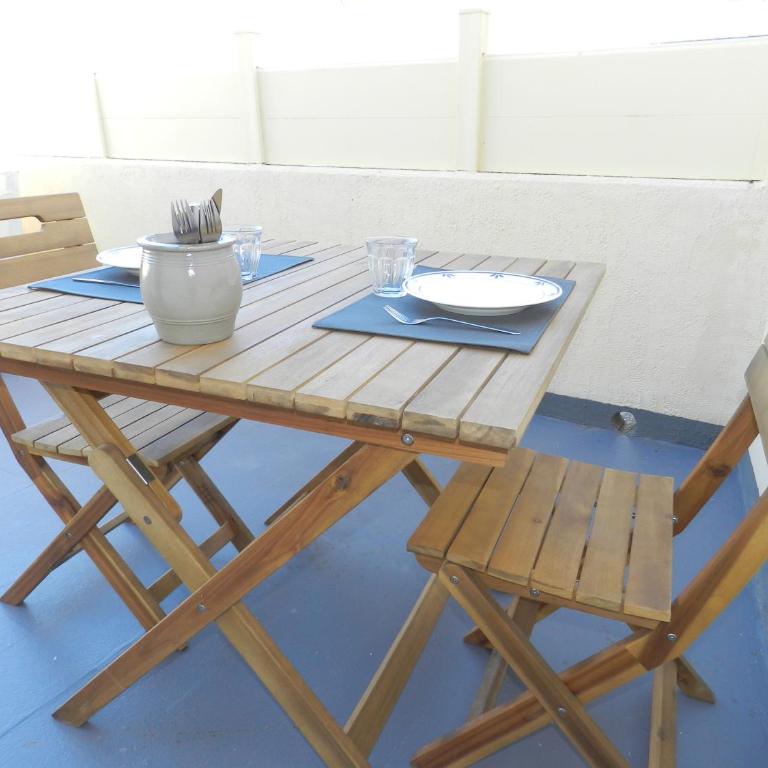 Le Logis du Chanoine, 50 m2 and terrace face to Cathedral - Appartement 1 Chambre - 35