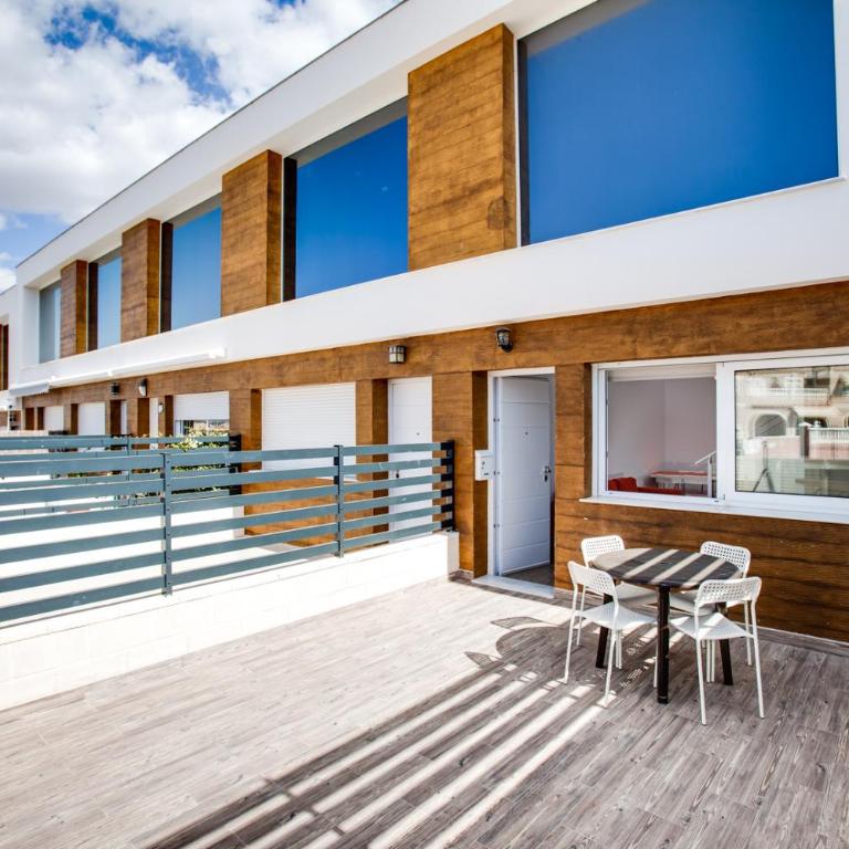 La Casa de Eduardo - Three-Bedroom Townhouse - 18