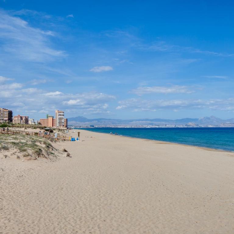 La Casa de Eduardo - Three-Bedroom Townhouse - 25