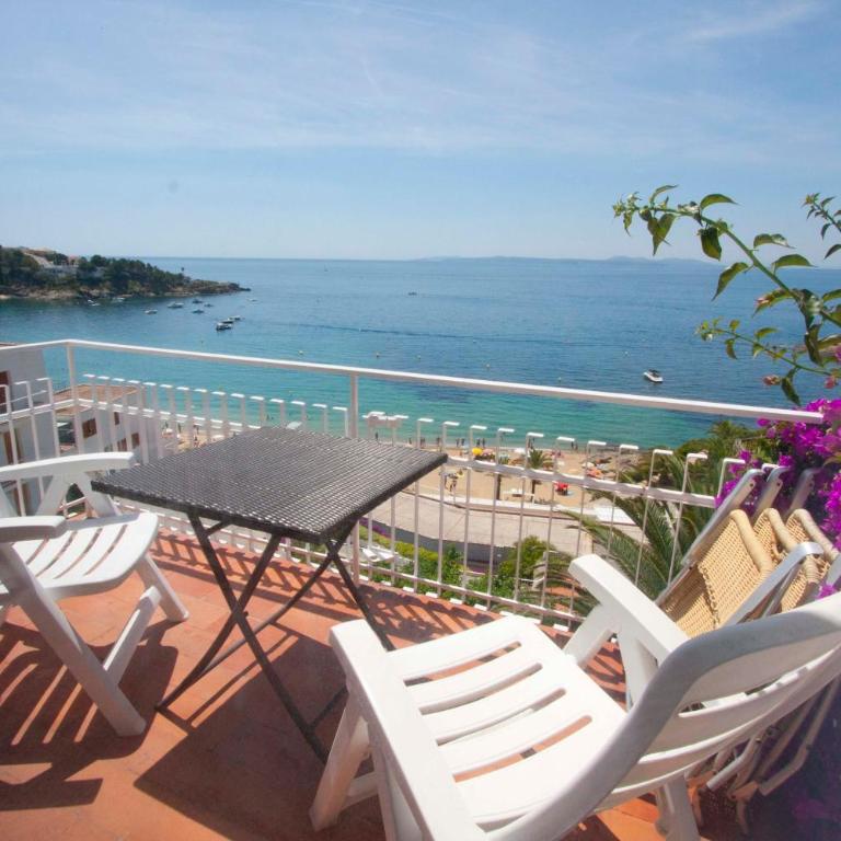 Santa Llucia Apartaments - Apartamento Superior de 2 dormitorios (4 adultos) - 1