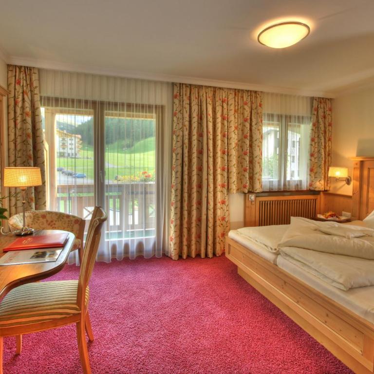 Hotel Post Sport- und Wellness - Premium Doppelzimmer mit Balkon - 1