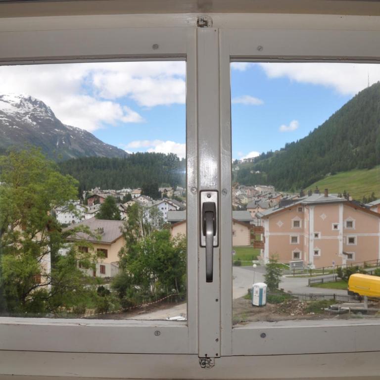 Chalet Speciale - Celerina - Dreibettzimmer mit Gemeinschaftsbad - 4