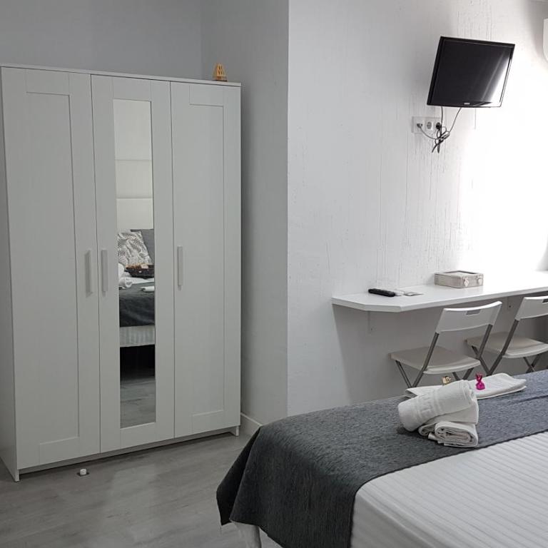 Casa Botes - Habitación Doble con baño privado - 2 camas - 11