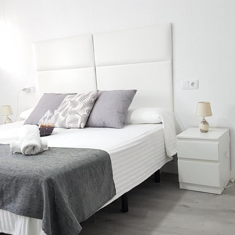 Casa Botes - Habitación Doble con baño privado - 2 camas - 8