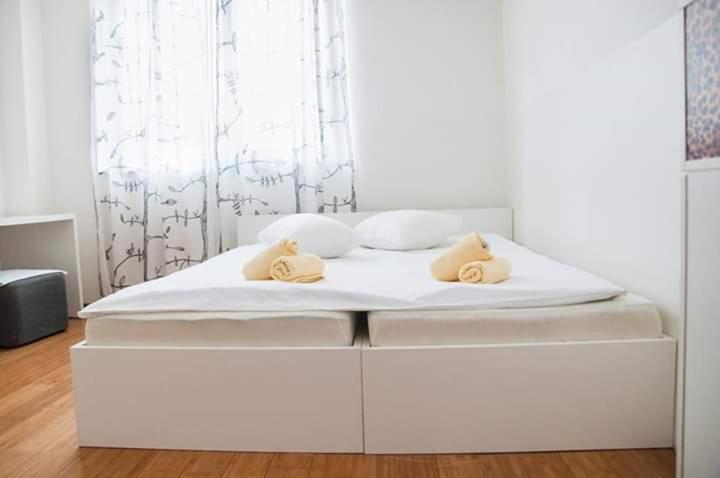 Megi4 - Studio Apartment - 1