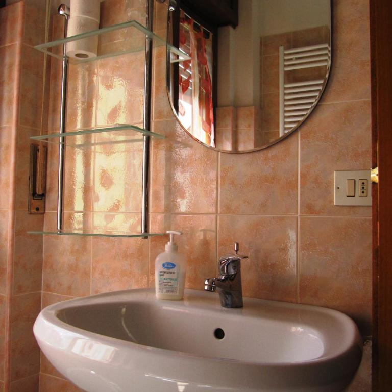 Albergo Eden - 2 Camere Matrimoniali Comunicanti - 8