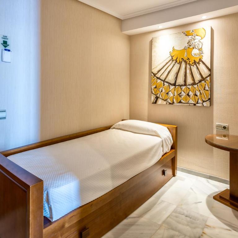 Hotel Balcón de Europa - Suite Junior Familiar con vistas al mar y balcón (2 adultos + 2 niños) - 7