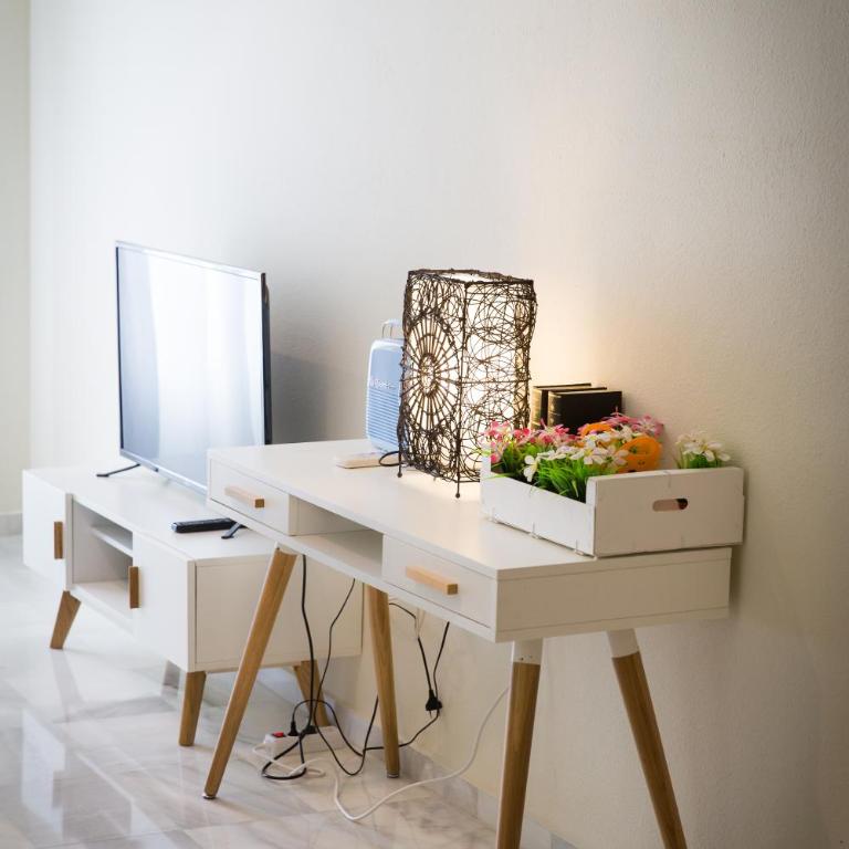 Holidays2Malaga Marques de Villafiel Cozy downtown apartment - Two-Bedroom Apartment - 5