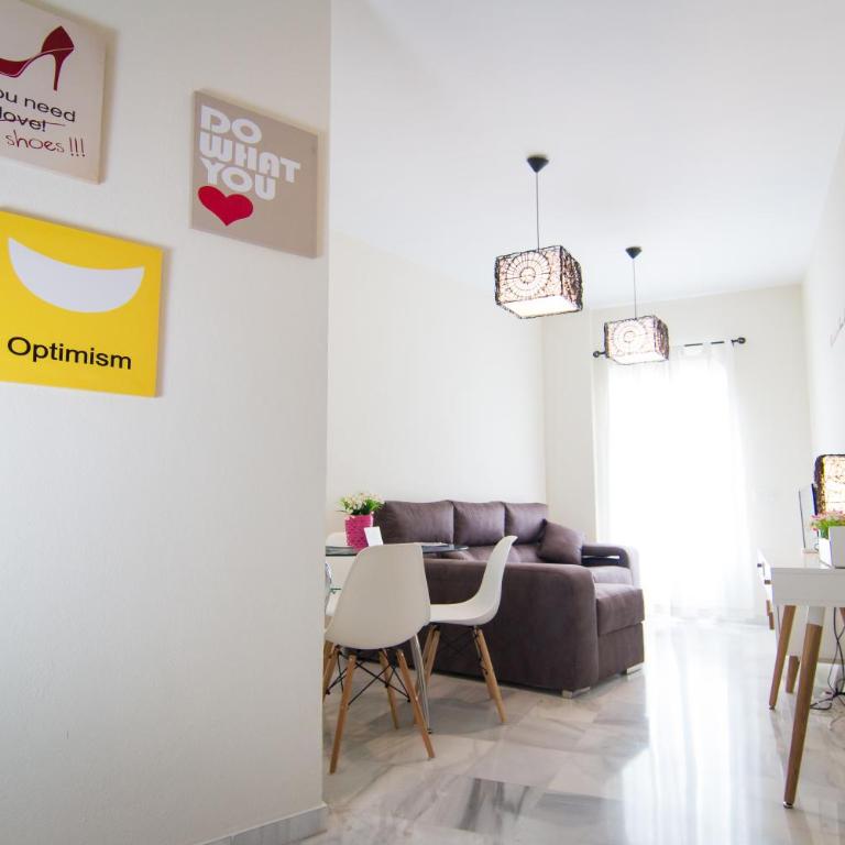 Holidays2Malaga Marques de Villafiel Cozy downtown apartment - Two-Bedroom Apartment - 10