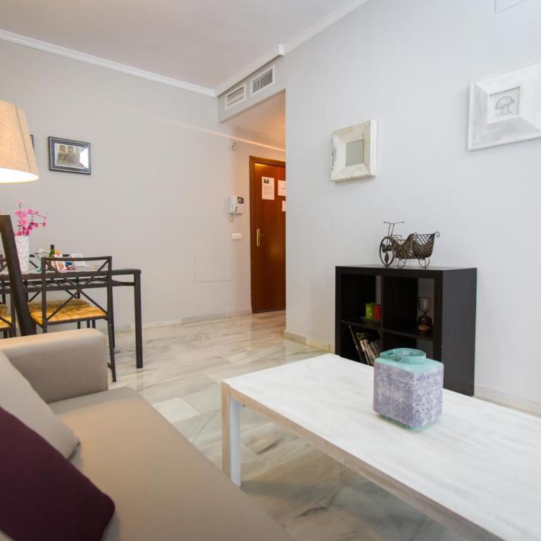 Holidays2Malaga Sebastian Souviron High Speed WIFI - One-Bedroom Apartment - 13